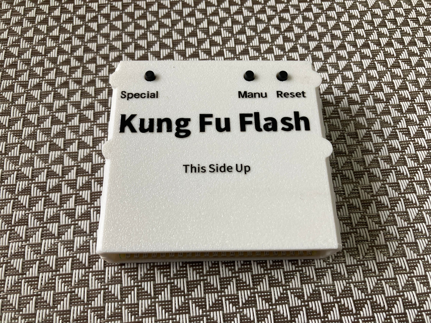 Kung Fu Flash Cartridge for Commodore 64/128 KungFuFlash